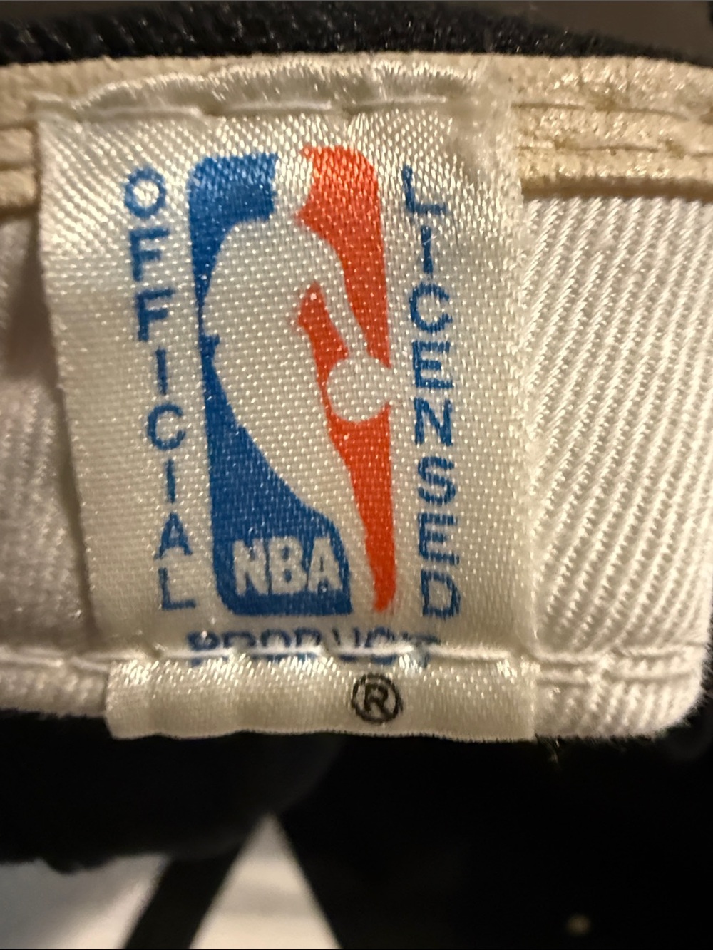 Vintage 90’s NBA Black Snapback Hat with Red & Blue Embroidery - Picture 7 of 7